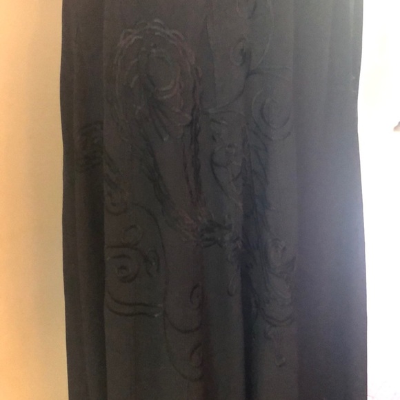 BLA PAISLEY EMBROIDERED GORED CREPE SKIRT - Picture 3 of 7